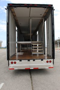 Mesquite High Band Semi Trailer Traditional Interior Layout with Retracting Stairs