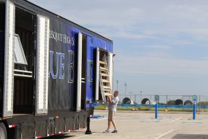 North Mesquite High Semi Trailer Side Entry Stairs