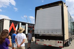 Poteet High Band Semi Trailer Rear Hydraulic Ramp